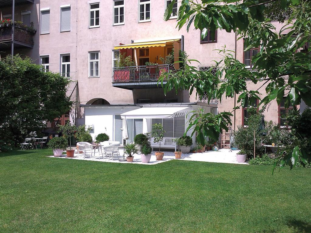 Garten Grunentorgasse * Vienna